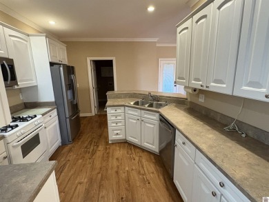 Ever wanted to live in a Golf Course Subdivision?  Now is your on Arrowhead Golf Club in Kentucky - for sale on GolfHomes.com, golf home, golf lot