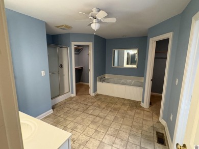 Ever wanted to live in a Golf Course Subdivision?  Now is your on Arrowhead Golf Club in Kentucky - for sale on GolfHomes.com, golf home, golf lot