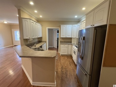 Ever wanted to live in a Golf Course Subdivision?  Now is your on Arrowhead Golf Club in Kentucky - for sale on GolfHomes.com, golf home, golf lot