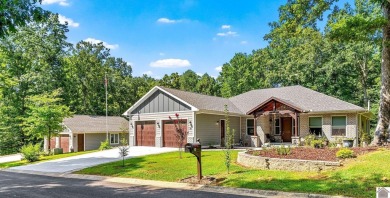 Gorgeous Custom-Built One-Owner Home with nearly 5,000 sq ft and on Arrowhead Golf Club in Kentucky - for sale on GolfHomes.com, golf home, golf lot