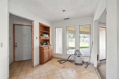 A blank slate in Fairway Oaks. Across the street from 1st hole on Abilene Country Club - South Course in Texas - for sale on GolfHomes.com, golf home, golf lot