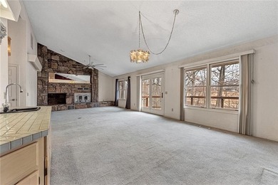 Welcome to this single level, well-maintained Bella Vista home on Branchwood Golf Course in Arkansas - for sale on GolfHomes.com, golf home, golf lot