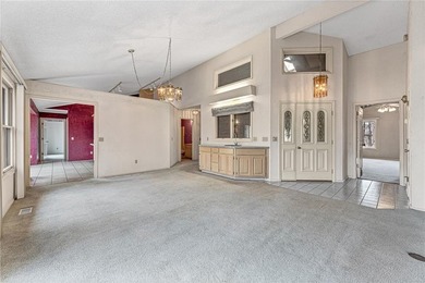 Welcome to this single level, well-maintained Bella Vista home on Branchwood Golf Course in Arkansas - for sale on GolfHomes.com, golf home, golf lot