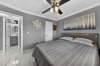 Beautifully renovated 2-bed, 2-bath condo located in the on Sunrise Lakes Phase III in Florida - for sale on GolfHomes.com, golf home, golf lot