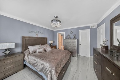 Beautifully renovated 2-bed, 2-bath condo located in the on Sunrise Lakes Phase III in Florida - for sale on GolfHomes.com, golf home, golf lot