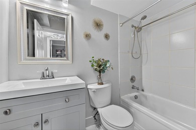 Beautifully renovated 2-bedroom, 2-bath condo located in the on Sunrise Lakes Phase III in Florida - for sale on GolfHomes.com, golf home, golf lot