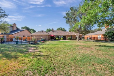 LOVELY UPDATED PROPERTY SITUATED ON THE GOLF COURSE (8 EAST on Green Tree Country Club in Texas - for sale on GolfHomes.com, golf home, golf lot