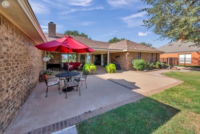 LOVELY UPDATED PROPERTY SITUATED ON THE GOLF COURSE (8 EAST on Green Tree Country Club in Texas - for sale on GolfHomes.com, golf home, golf lot