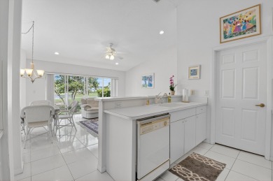 Beautiful 3 bedroom, 2 bath single family home situated on a on  in Florida - for sale on GolfHomes.com, golf home, golf lot