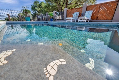 LOVELY UPDATED PROPERTY SITUATED ON THE GOLF COURSE (8 EAST on Green Tree Country Club in Texas - for sale on GolfHomes.com, golf home, golf lot