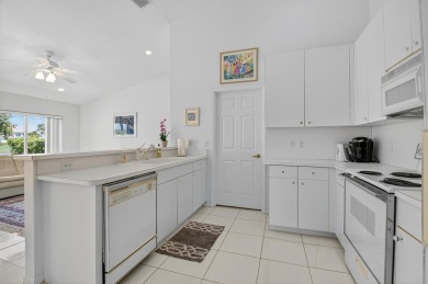 Beautiful 3 bedroom, 2 bath single family home situated on a on  in Florida - for sale on GolfHomes.com, golf home, golf lot