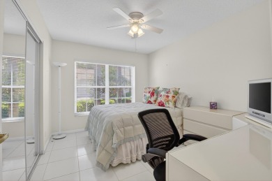 Beautiful 3 bedroom, 2 bath single family home situated on a on  in Florida - for sale on GolfHomes.com, golf home, golf lot