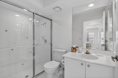 Beautiful 3 bedroom, 2 bath single family home situated on a on  in Florida - for sale on GolfHomes.com, golf home, golf lot