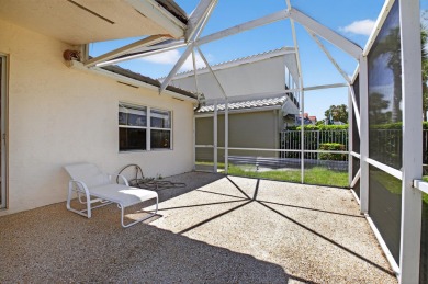 Beautiful 3 bedroom, 2 bath single family home situated on a on  in Florida - for sale on GolfHomes.com, golf home, golf lot