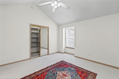 Beautifully maintained 2 BR/2.5 Bath Townhouse. Move in ready on Royal Meadows Golf Course in Missouri - for sale on GolfHomes.com, golf home, golf lot