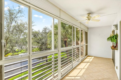 CORNER UNIT!   Windows are in the main and 2nd bedroom on Wynmoor Golf Course in Florida - for sale on GolfHomes.com, golf home, golf lot