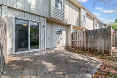 Beautifully maintained 2 BR/2.5 Bath Townhouse. Move in ready on Royal Meadows Golf Course in Missouri - for sale on GolfHomes.com, golf home, golf lot