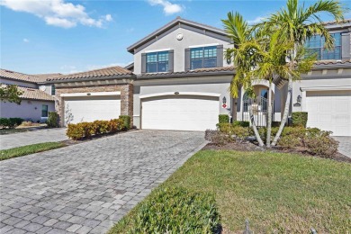 This opportunity does not come often.  A Second level Coach Home on Lakewood National Golf Club in Florida - for sale on GolfHomes.com, golf home, golf lot