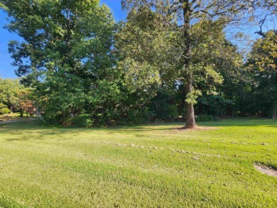 This is a must-see gorgeous Corner Lot- Golf Course Lot, backing on Cherokee Village South Course in Arkansas - for sale on GolfHomes.com, golf home, golf lot