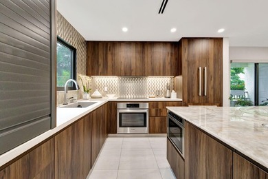 **Exquisite Designer Condo in Gleneagles Country Club** Welcome on Gleneagles Golf and Country Club in Florida - for sale on GolfHomes.com, golf home, golf lot