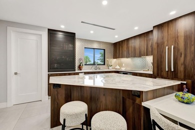 **Exquisite Designer Condo in Gleneagles Country Club** Welcome on Gleneagles Golf and Country Club in Florida - for sale on GolfHomes.com, golf home, golf lot