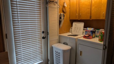 MOTIVATED SELLER - CALL TODAY!  This beautifully remodeled Park on Cane Garden Golf Course in Florida - for sale on GolfHomes.com, golf home, golf lot