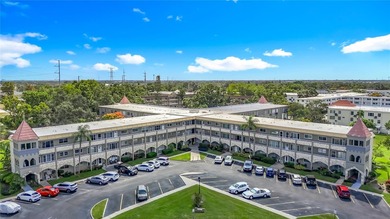 Clearwater - On Top of The World - This 1100 sq ft 2 bedroom, 2 on On Top Of The World Golf Course in Florida - for sale on GolfHomes.com, golf home, golf lot