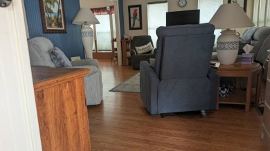 MOTIVATED SELLER - CALL TODAY!  This beautifully remodeled Park on Cane Garden Golf Course in Florida - for sale on GolfHomes.com, golf home, golf lot