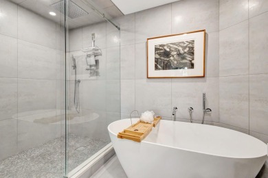 **Exquisite Designer Condo in Gleneagles Country Club** Welcome on Gleneagles Golf and Country Club in Florida - for sale on GolfHomes.com, golf home, golf lot