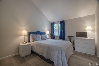 LAKE ASPEN!! 2 bedroom/2bath condo overlooking 150 Lake Aspen on Innsbrook Resort Golf Course in Missouri - for sale on GolfHomes.com, golf home, golf lot