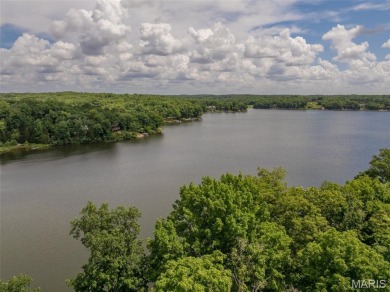 LAKE ASPEN!! 2 bedroom/2bath condo overlooking 150 Lake Aspen on Innsbrook Resort Golf Course in Missouri - for sale on GolfHomes.com, golf home, golf lot