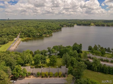 LAKE ASPEN!! 2 bedroom/2bath condo overlooking 150 Lake Aspen on Innsbrook Resort Golf Course in Missouri - for sale on GolfHomes.com, golf home, golf lot