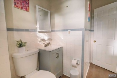 Newly renovated 1 bedroom/1bathroom apartment, conveniently on Overpeck Golf Course in New Jersey - for sale on GolfHomes.com, golf home, golf lot