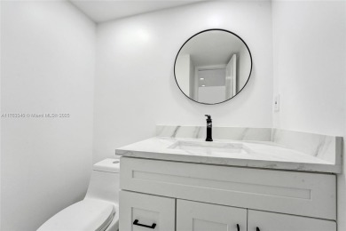 LUXURY LIVING AT ITS FINEST! This renovated 1-bed, 1.5-bath on Hollybrook Golf and Tennis Club  in Florida - for sale on GolfHomes.com, golf home, golf lot