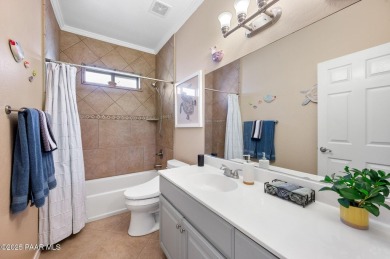 Attractive Single Level Home in Central Prescott. Prescott Lakes on Prescott Lakes Golf and Country Club in Arizona - for sale on GolfHomes.com, golf home, golf lot