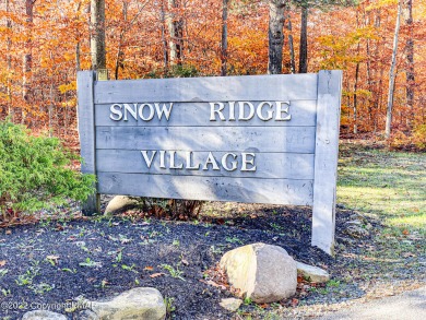 SNOW RIDGE VILLAGE TOWNHOUSE Enjoy All Four Seasons in Jack on Split Rock Resort and Country Club in Pennsylvania - for sale on GolfHomes.com, golf home, golf lot