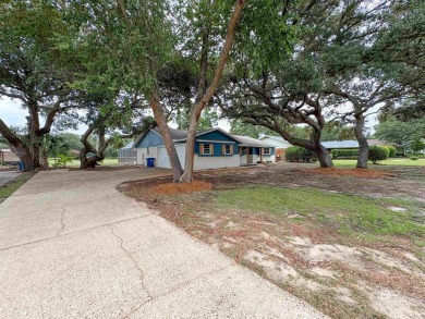 Newly updated Golf Course Home with pool and lanai For Sale! on The Golf Club of the Wharf in Alabama - for sale on GolfHomes.com, golf home, golf lot
