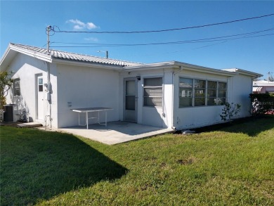 Under contract-accepting backup offers. FRESHLY PAINTED 2/11/25! on Mainlands Golf Club in Florida - for sale on GolfHomes.com, golf home, golf lot