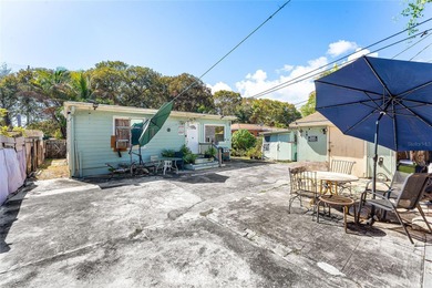 Welcome to this well-located 3-bedroom, 2-bath home in the heart on West Palm Beach Golf Course in Florida - for sale on GolfHomes.com, golf home, golf lot