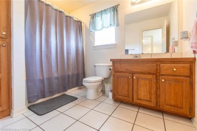 Welcome to a fantastic home on Eagle Crest Golf Course! Discover on Eagle Crest Golf Course in Arkansas - for sale on GolfHomes.com, golf home, golf lot