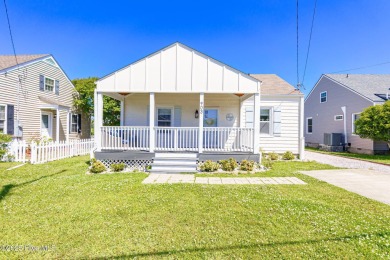 This updated, fully furnished 3-bedroom, 2-bath home in Beaufort on North River Club in North Carolina - for sale on GolfHomes.com, golf home, golf lot