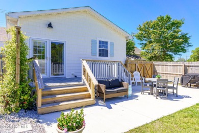 This updated, fully furnished 3-bedroom, 2-bath home in Beaufort on North River Club in North Carolina - for sale on GolfHomes.com, golf home, golf lot