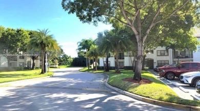 DRASTICALLY REDUCE, THE CHEPEAST UNIT!! EXCELLENT OPPORTUNITY on Orangebrook Golf and Country Club in Florida - for sale on GolfHomes.com, golf home, golf lot