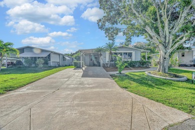 Own the land here. Welcome yourself home into the desirable on Savanna Golf Club in Florida - for sale on GolfHomes.com, golf home, golf lot
