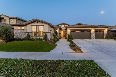 Luxury Living on Ridge Creek Golf Course4 Bed | 2.5 Bath | Bonus on Ridge Creek Dinuba Golf Course in California - for sale on GolfHomes.com, golf home, golf lot