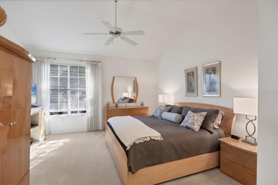 Under contract-accepting backup offers. This move-in ready on University Park Country Club in Florida - for sale on GolfHomes.com, golf home, golf lot