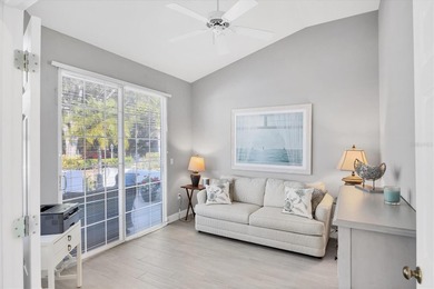 Under contract-accepting backup offers. This move-in ready on University Park Country Club in Florida - for sale on GolfHomes.com, golf home, golf lot