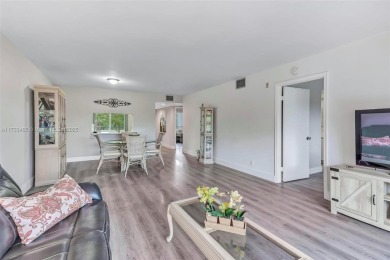 Move-in ready 55+ 2/2.The modern kitchen boasts stainless steel on Flamingo Lakes Country Club in Florida - for sale on GolfHomes.com, golf home, golf lot