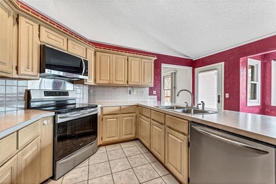 Welcome to this single level, well-maintained Bella Vista home on Branchwood Golf Course in Arkansas - for sale on GolfHomes.com, golf home, golf lot