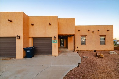 This HOME has majestic panoramic views of the Cerbat, Hualapai on Valle Vista Golf Course in Arizona - for sale on GolfHomes.com, golf home, golf lot